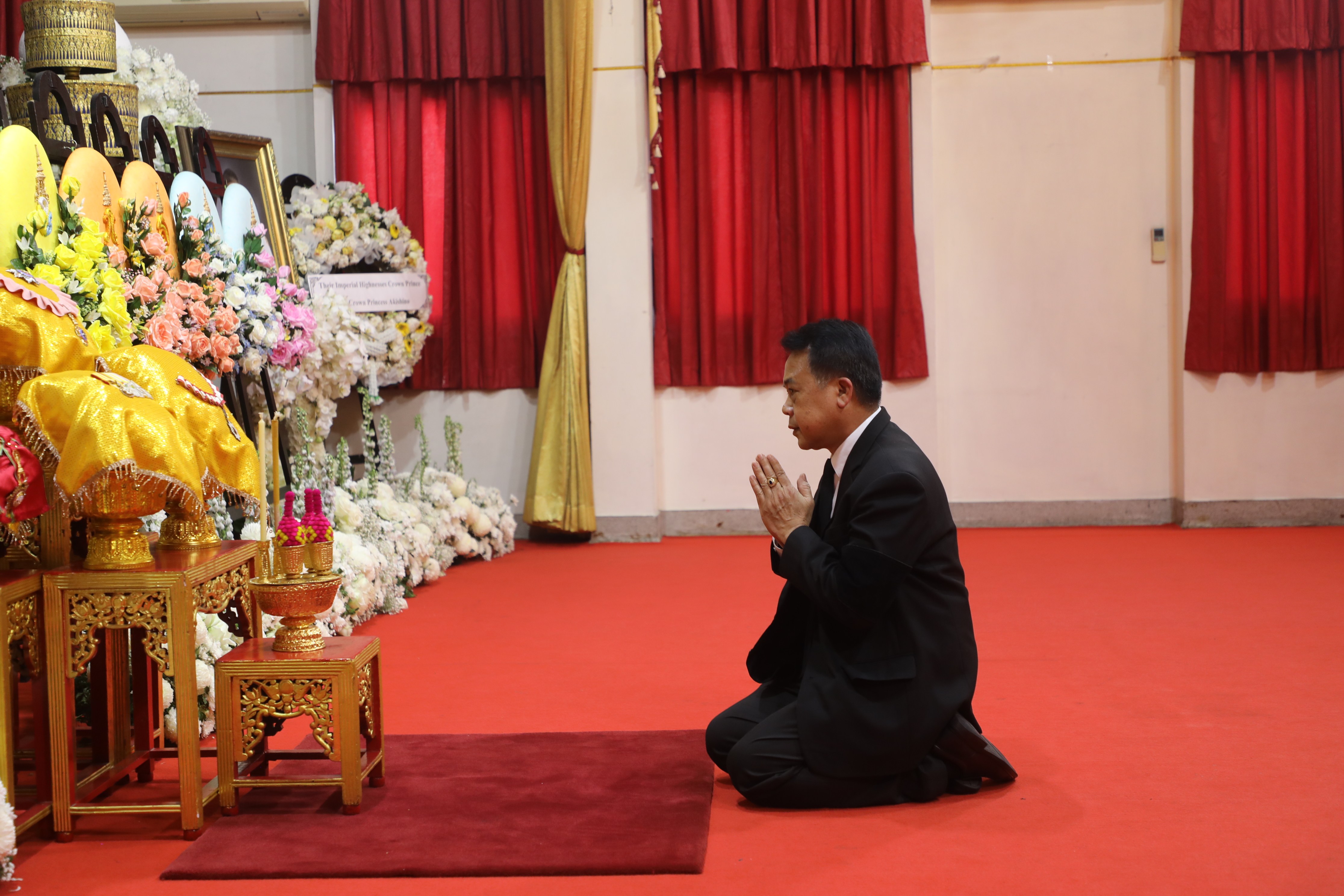 title - ส.ป.ก. ร่วมอาลัย เข้าร่วมงานสวดพระอภิธรรม นายจรัลธาดา กรรณสูต องคมนตรี อดีตปลัดกระทรวงเกษตรและสหกรณ์